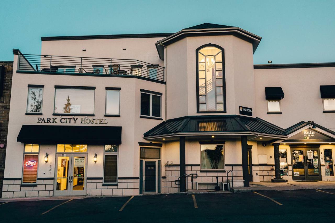 Park City Hostel ภายนอก รูปภาพ
